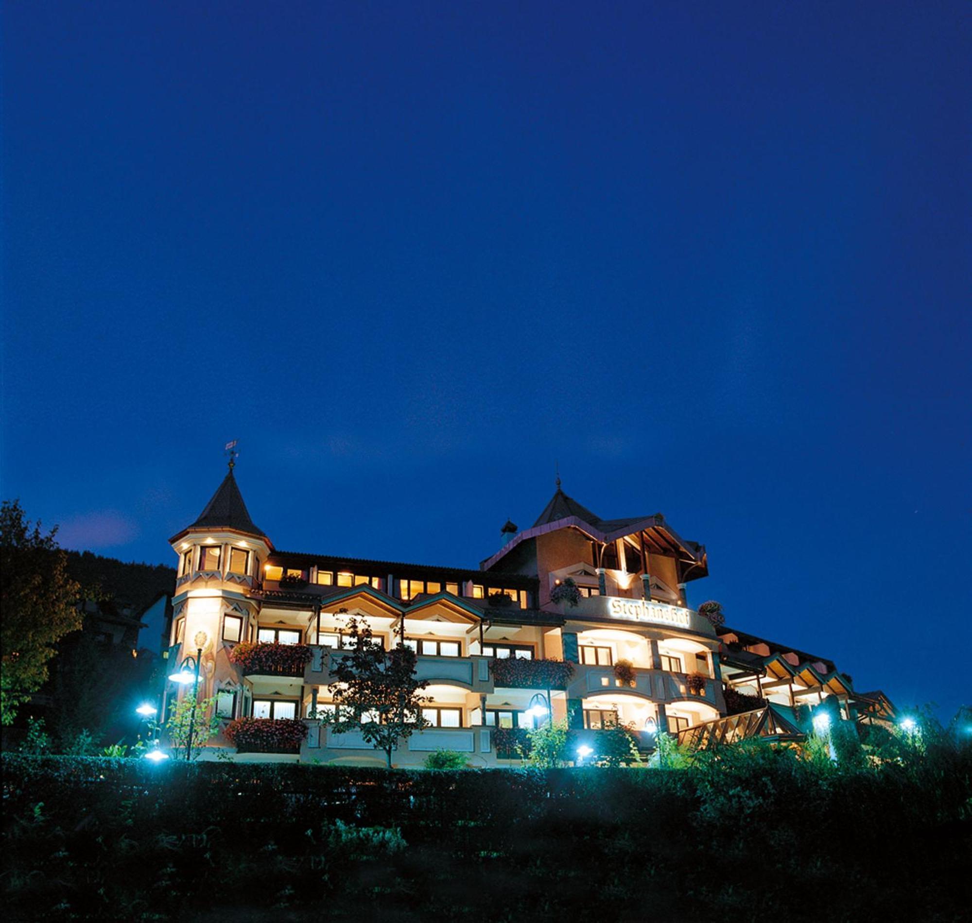 Granpanorama Hotel Stephanshof Villandro Exteriör bild