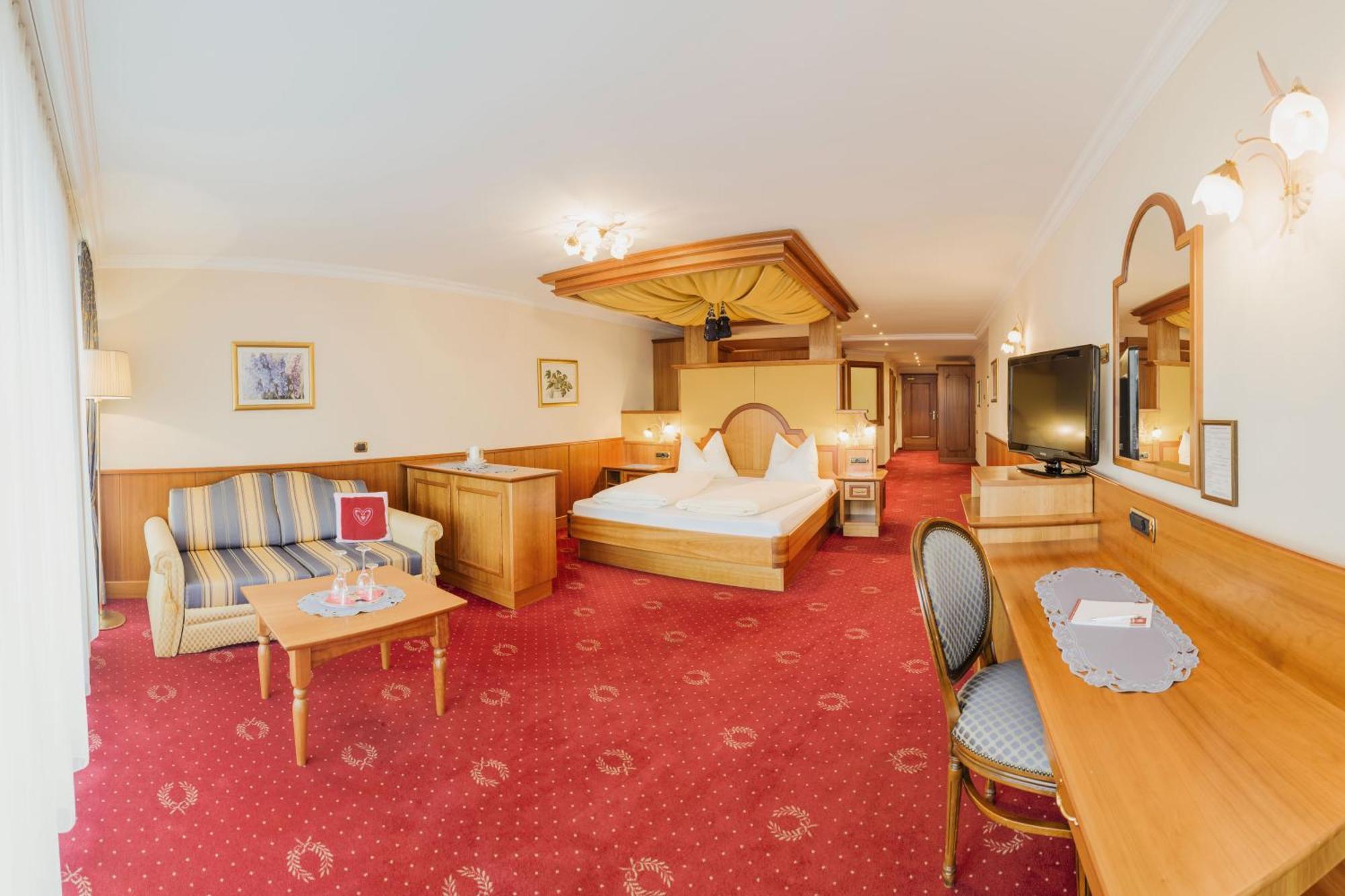 Granpanorama Hotel Stephanshof Villandro Rum bild