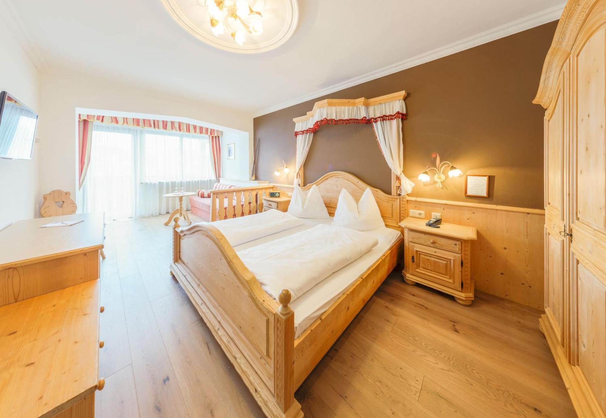 Granpanorama Hotel Stephanshof Villandro Rum bild